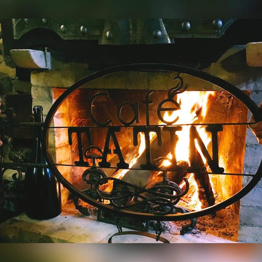 Tatin - Hotel & Cafe In Mtsʼkhetʼa Eksteriør bilde
